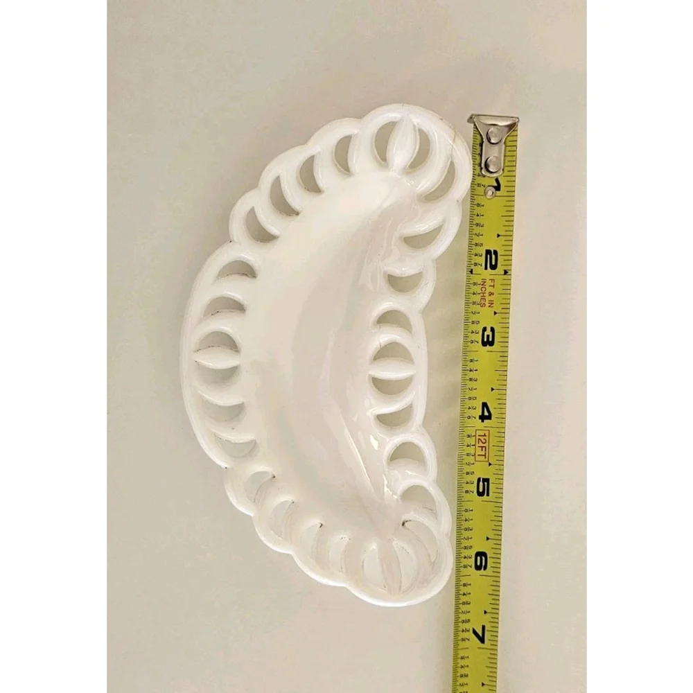 Vintage Custard Glass Openwork Oval Dish Pierced Trinket Relish Candy Dish